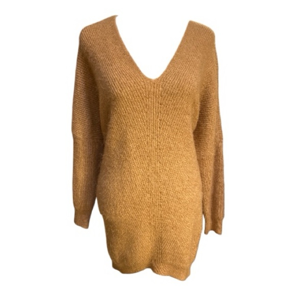 HYFVE Oversized Super Soft V-Neck Sweater
